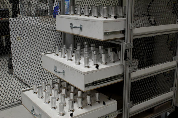 The capacitor forming rack
